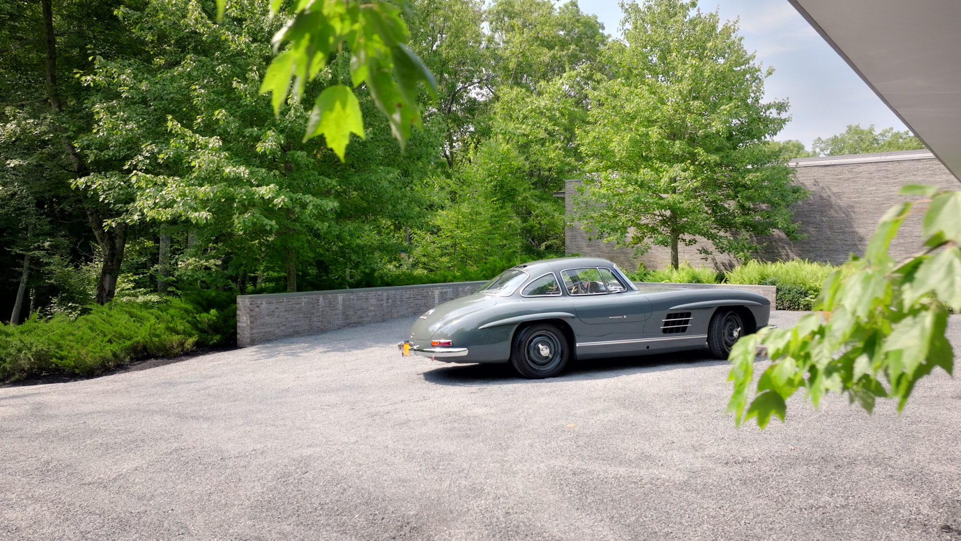 Bedford Quarry — Classic Mercedes-Benz 300 SL parked on the gravel driveway