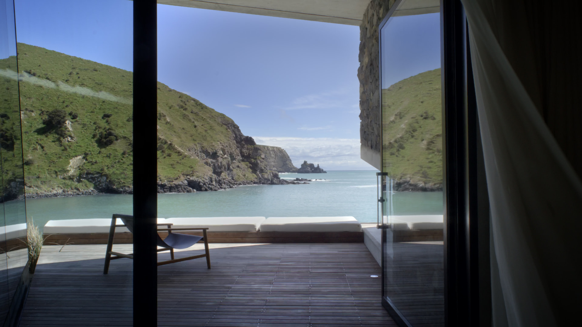 Seascape Retreat — project still 11