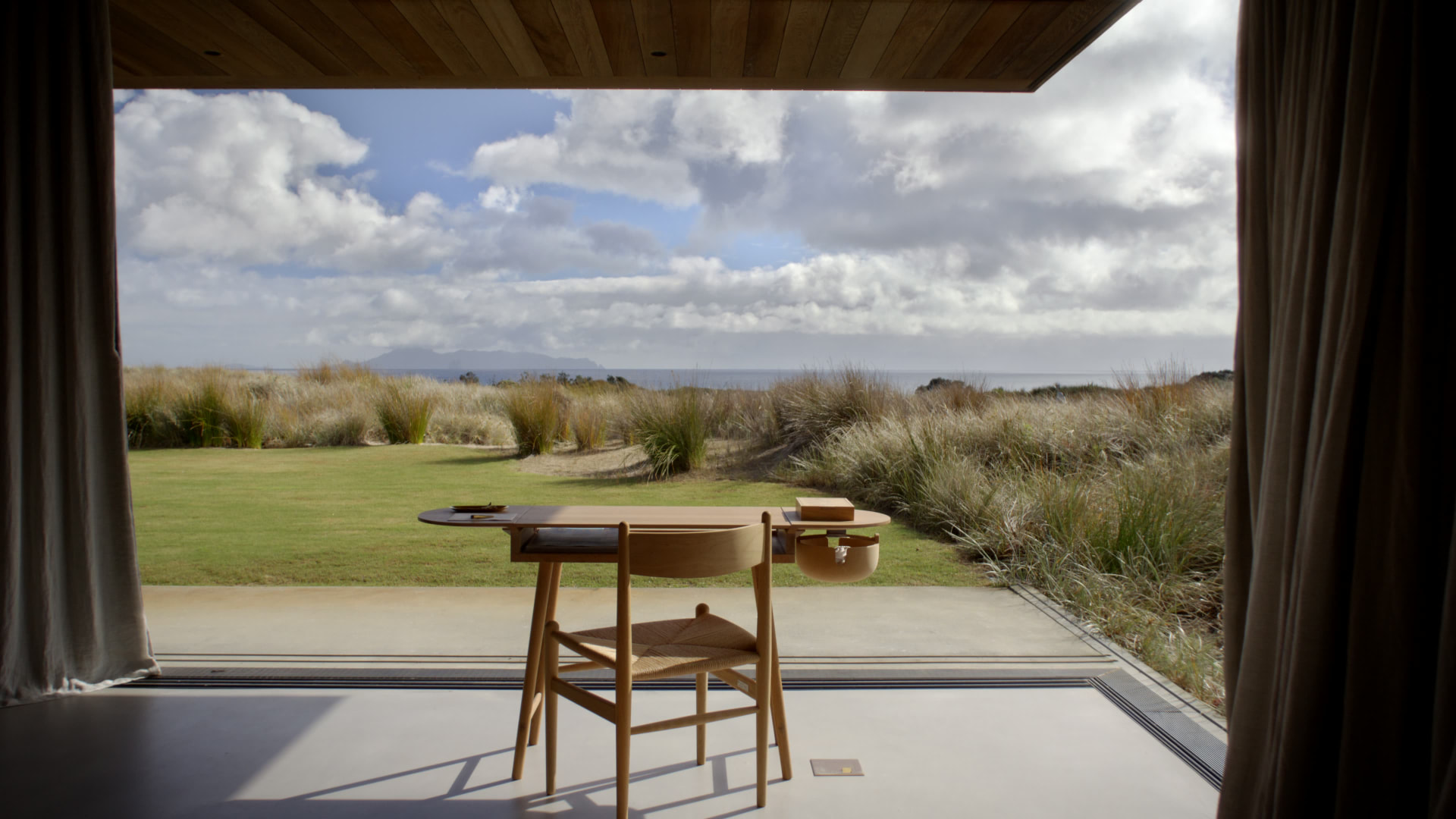 Te Arai Beach House — still 20